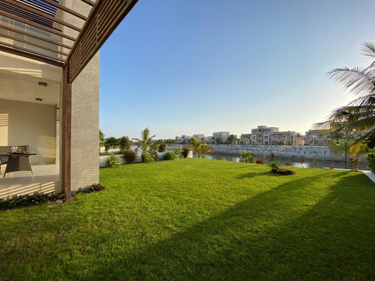 Sl19 Lovely 2-Bedroom Apartment With Gorgeous Garden And South Lagoons View Salalah Exterior foto