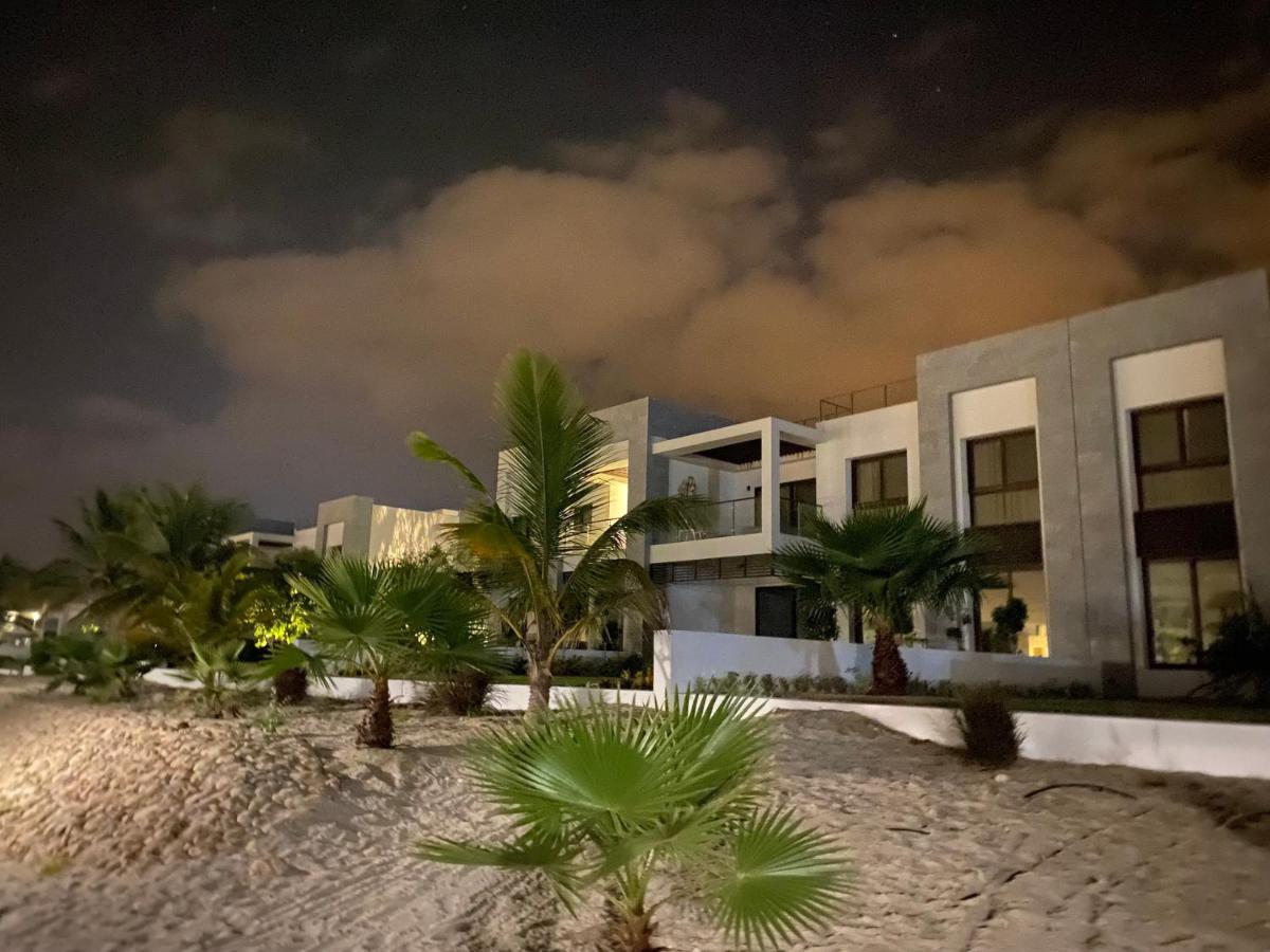 Sl19 Lovely 2-Bedroom Apartment With Gorgeous Garden And South Lagoons View Salalah Exterior foto